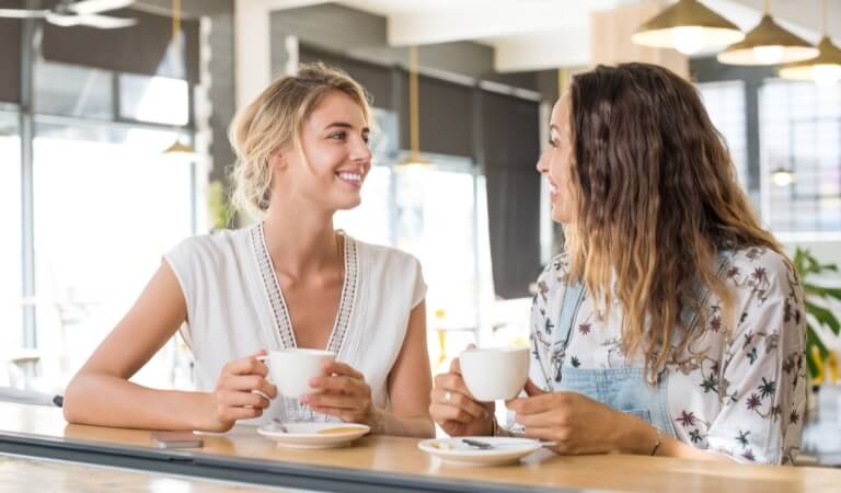 friends-having-coffee